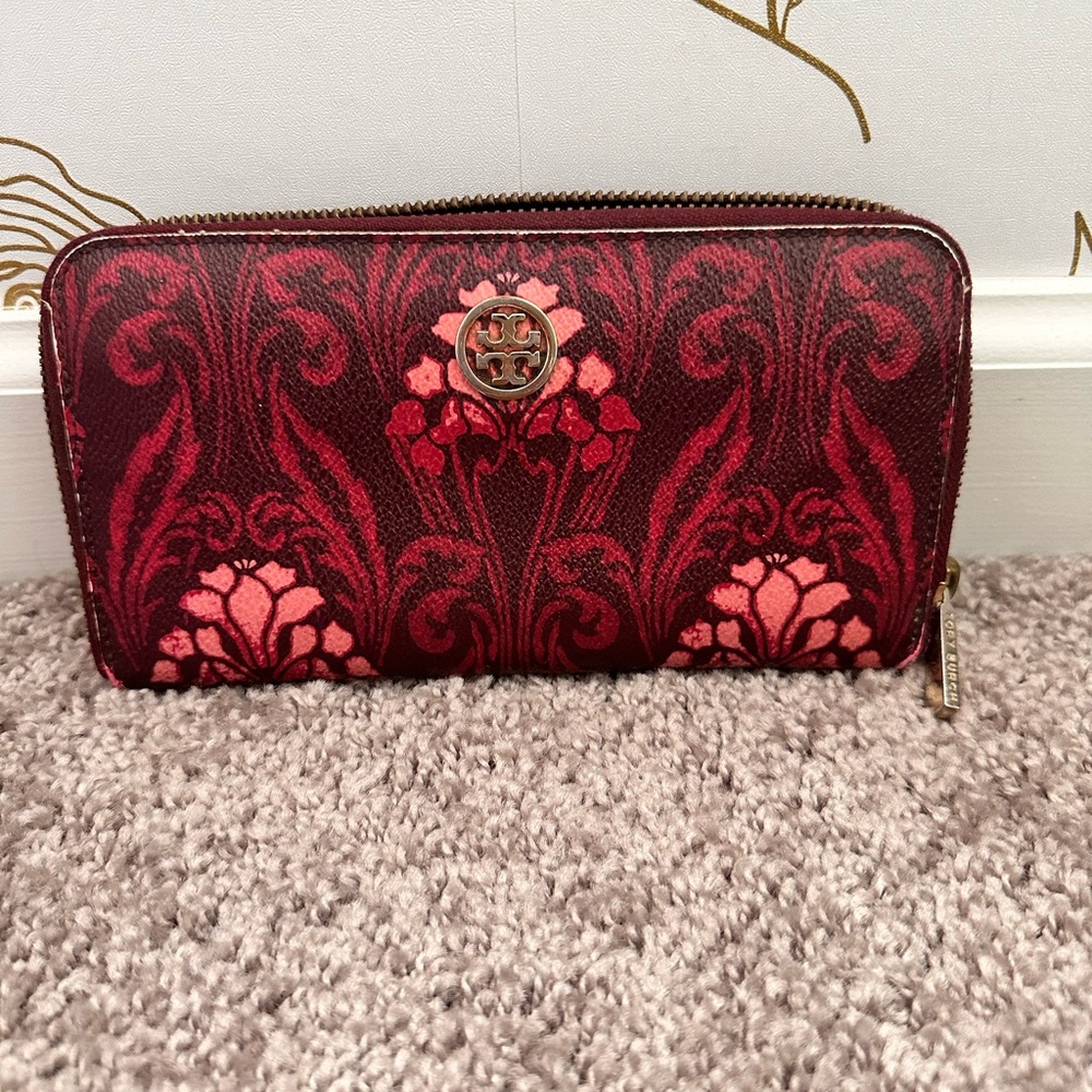 Tory Burch Wallet
